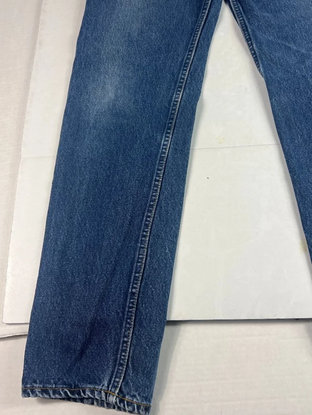 VTG 80s Levi's Jeans Men's 32x32* 505 Straight Blue Faded Cotton Denim Tag 34x34